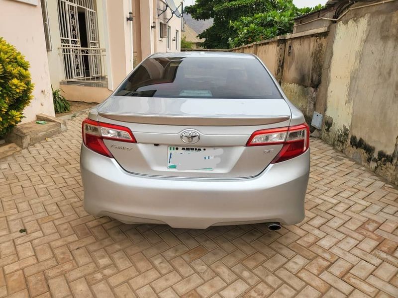 Thumbnail 6 of 2012 Toyota Camry SE